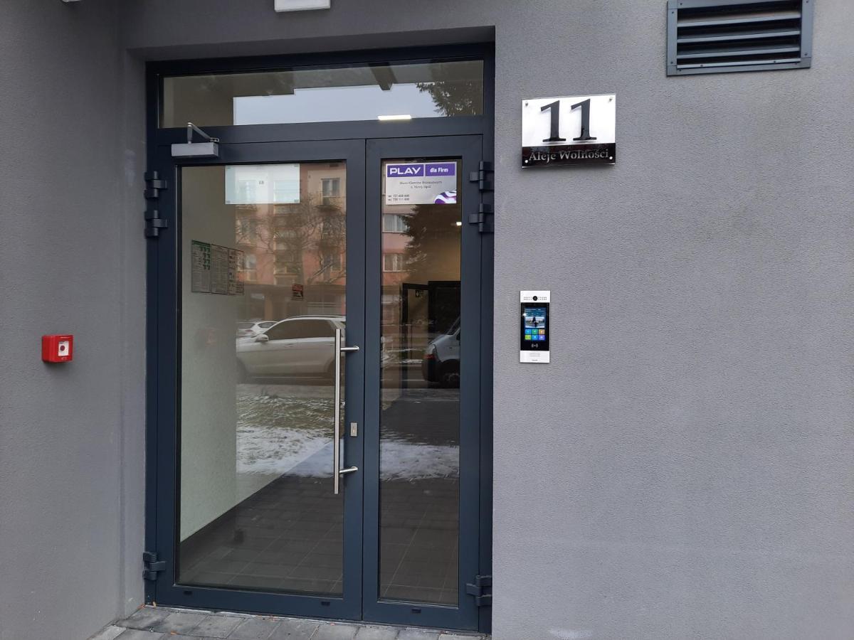 נובי סאוז' Apartament Przy Plantach מראה חיצוני תמונה